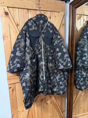 DAWEI Studio Oversized Camo Puffer Jacket Denim Pockets Hooded Size 34